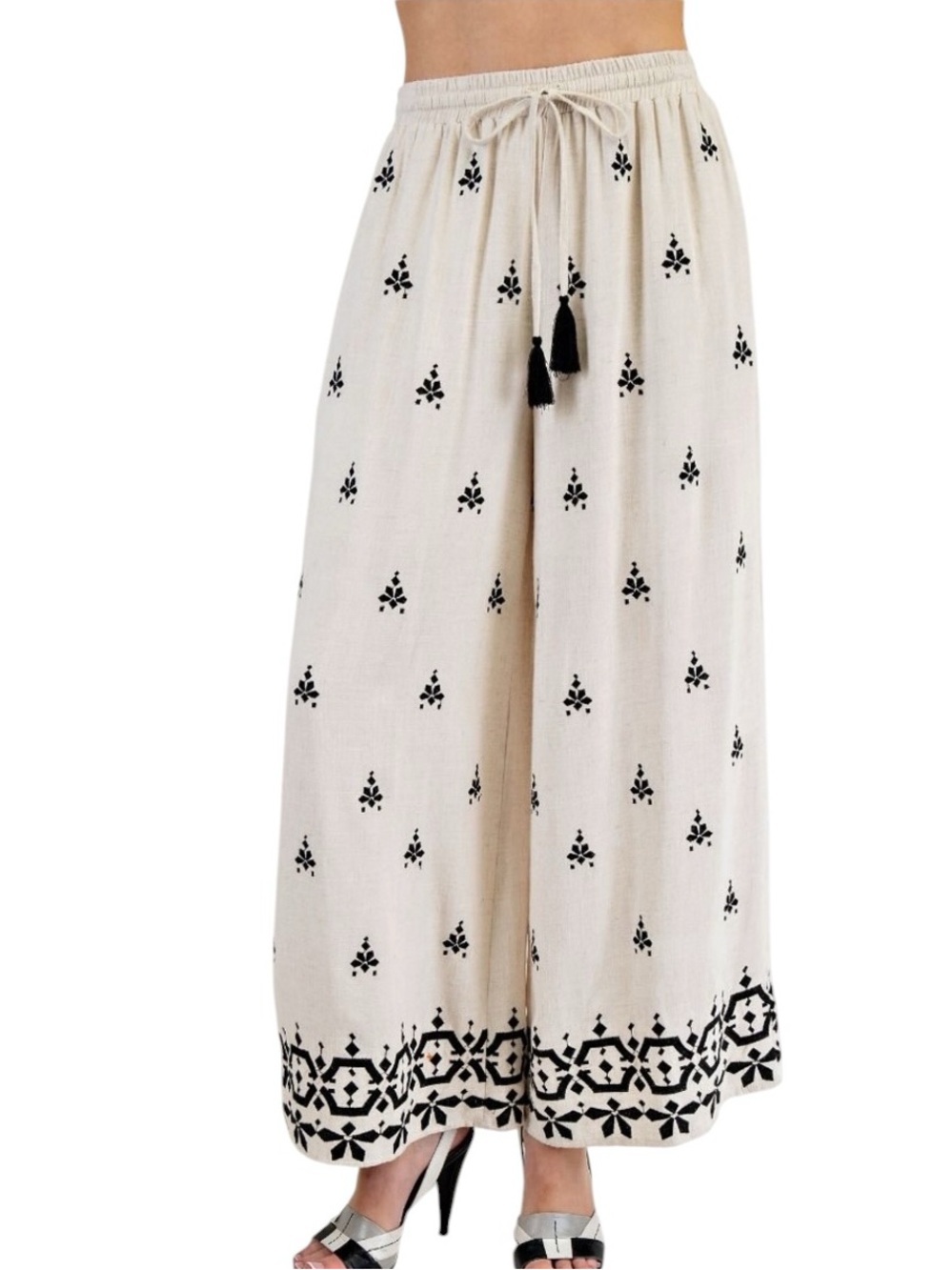 637:  EASEL NWT PANTS OATMEAL (C)
